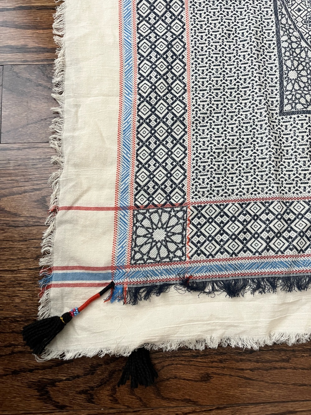 NWOT Patterned Beaded Tassel & Fringe Scarf - Black, Cream, Red & Blue